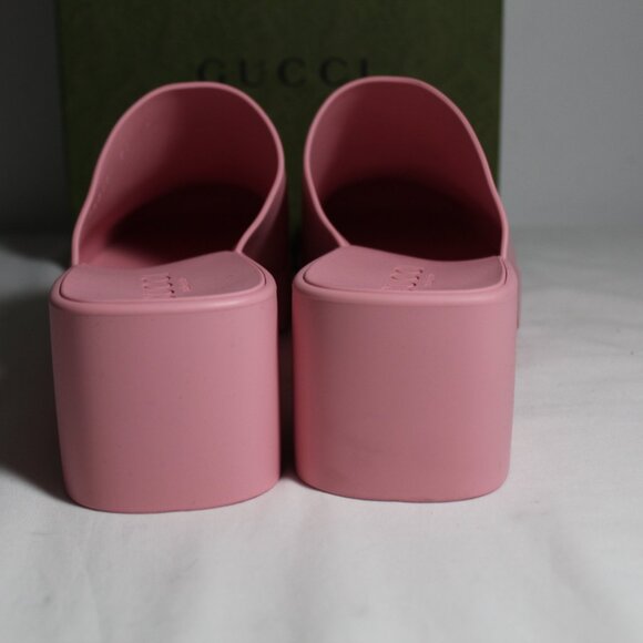 NWB Gucci Logo Rubber Clogs Mules Slip Ons Wild Rose - Picture 4 of 12